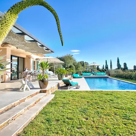 Villa Bayugita *