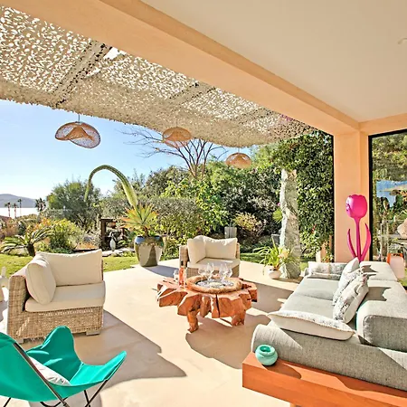 Villa Bayugita *