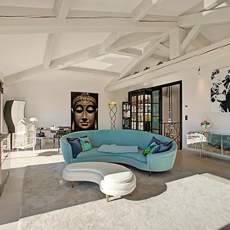 Bayugita Villa *