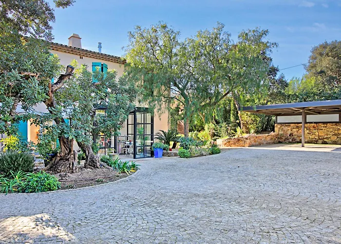 Vila Bayugita